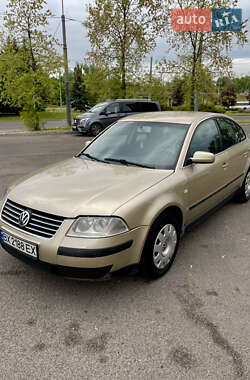Седан Volkswagen Passat 2001 в Дніпрі