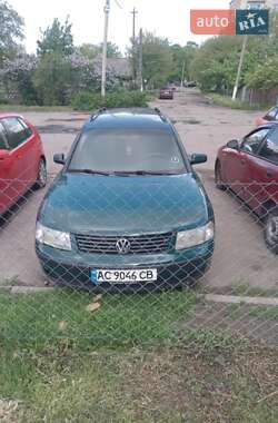Універсал Volkswagen Passat 1998 в 