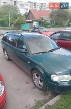 Універсал Volkswagen Passat 1998 в 