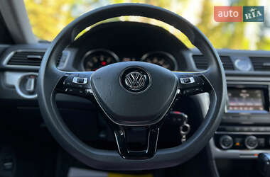 Седан Volkswagen Passat 2016 в 