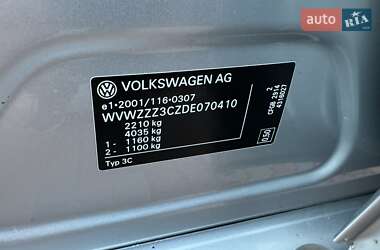 Універсал Volkswagen Passat 2012 в 