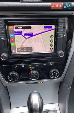 Седан Volkswagen Passat 2012 в 