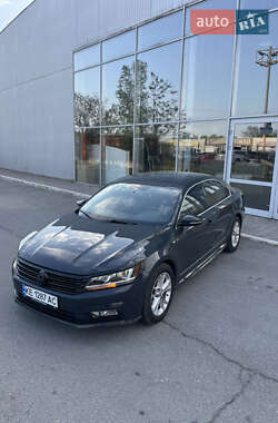 Седан Volkswagen Passat 2017 в 