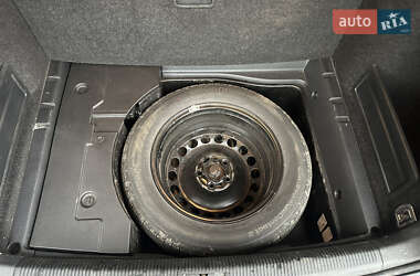 Універсал Volkswagen Passat 2009 в 