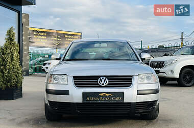 Седан Volkswagen Passat 2004 в 