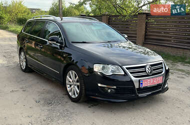 Універсал Volkswagen Passat 2010 в 