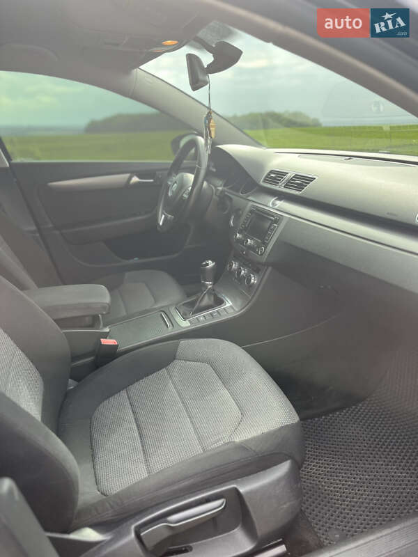 Універсал Volkswagen Passat 2012 в Тетієві