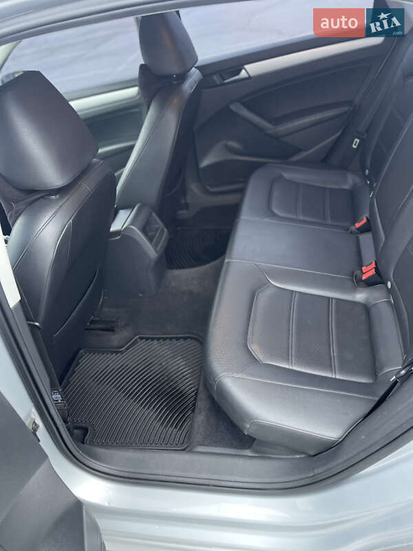 Седан Volkswagen Passat 2012 в Белой Церкви