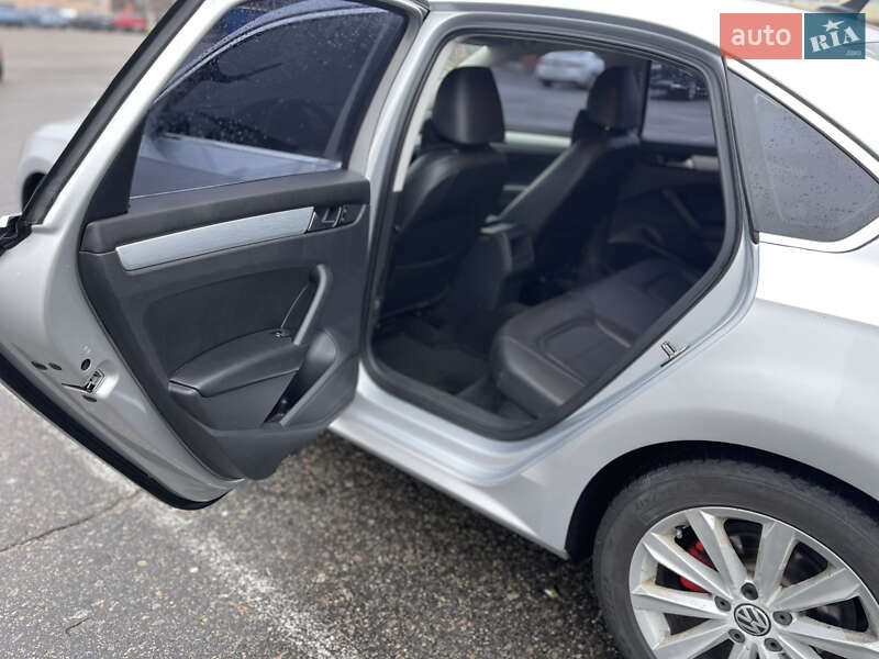 Седан Volkswagen Passat 2012 в Белой Церкви