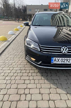Универсал Volkswagen Passat 2011 в 