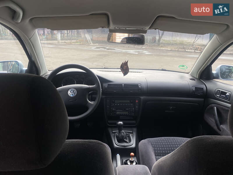 Седан Volkswagen Passat 2003 в Балте