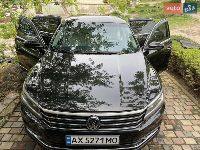 Седан Volkswagen Passat 2017 в Харкові