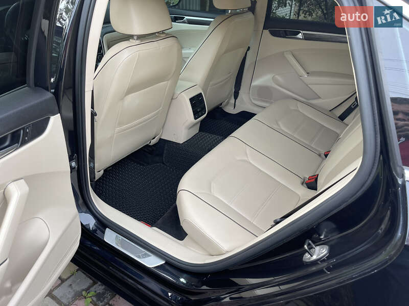 Седан Volkswagen Passat 2017 в Харкові