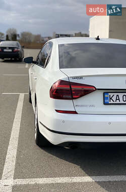 Седан Volkswagen Passat 2017 в 