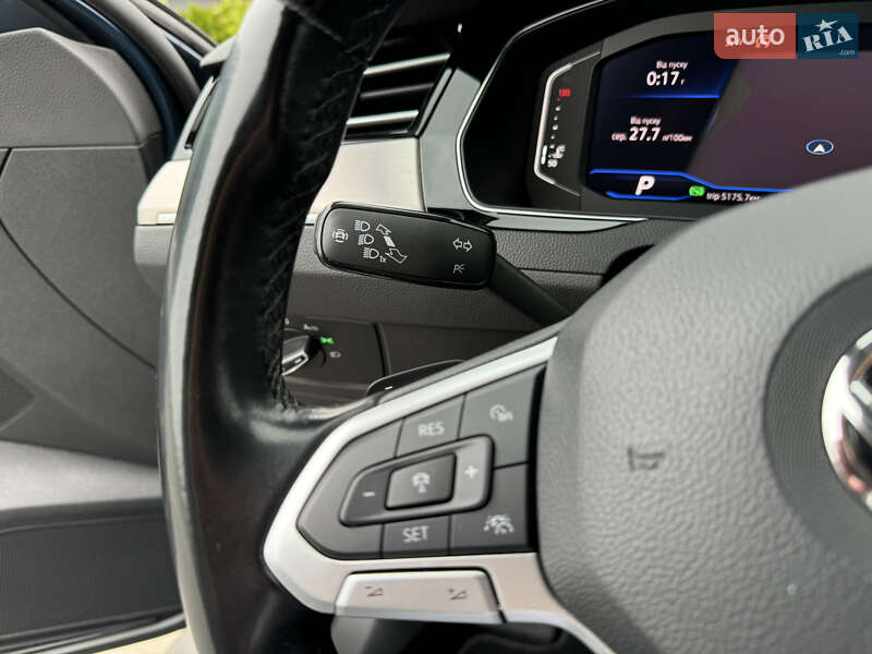 Седан Volkswagen Passat 2019 в Ужгороді