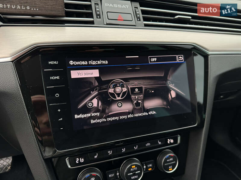 Седан Volkswagen Passat 2019 в Ужгороді