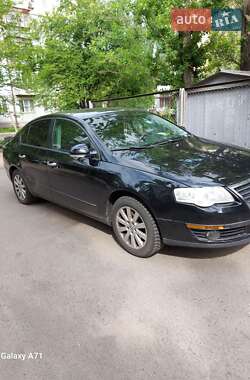 Седан Volkswagen Passat 2007 в Києві