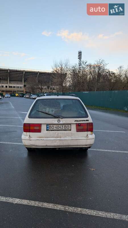 Универсал Volkswagen Passat 1995 в Ивано-Франковске