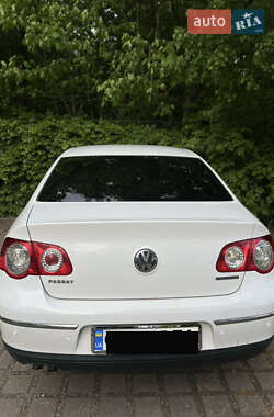 Седан Volkswagen Passat 2008 в 