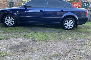 Седан Volkswagen Passat 2000 в 