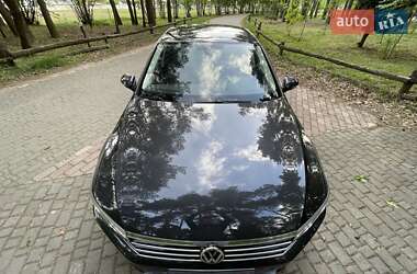Седан Volkswagen Passat 2019 в 