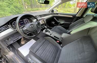 Седан Volkswagen Passat 2019 в 