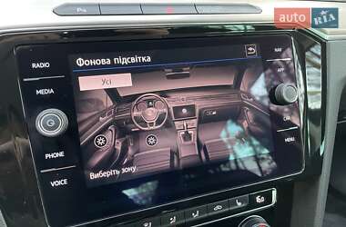 Седан Volkswagen Passat 2019 в 