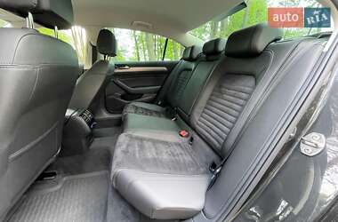 Седан Volkswagen Passat 2019 в 