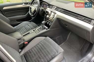 Седан Volkswagen Passat 2019 в 