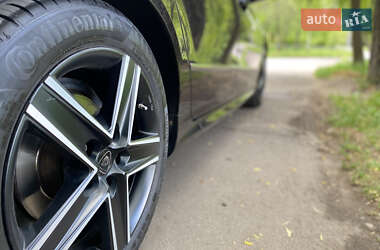 Універсал Volkswagen Passat 2010 в 