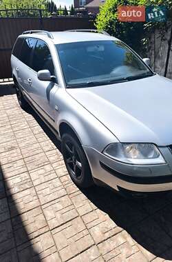 Універсал Volkswagen Passat 2001 в 