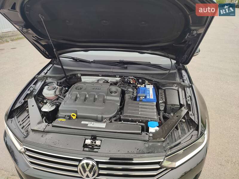 Универсал Volkswagen Passat 2019 в Бердичеве