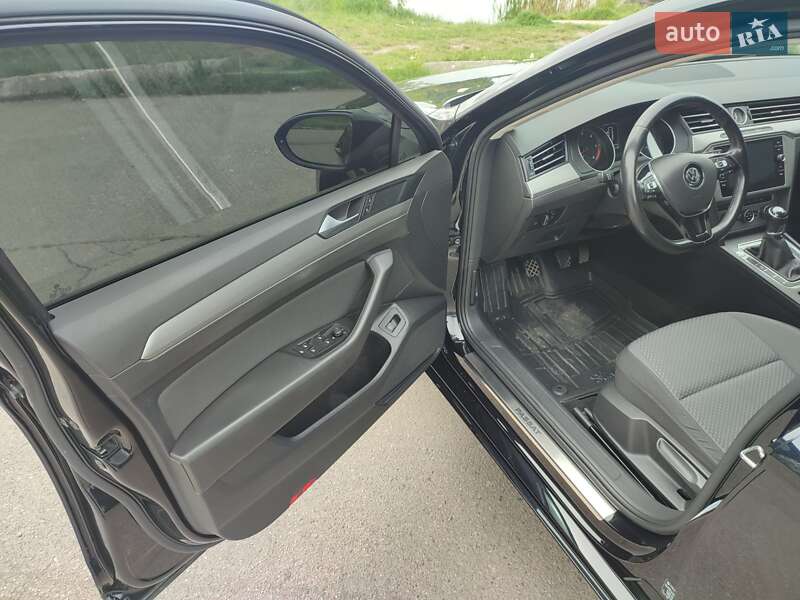 Универсал Volkswagen Passat 2019 в Бердичеве
