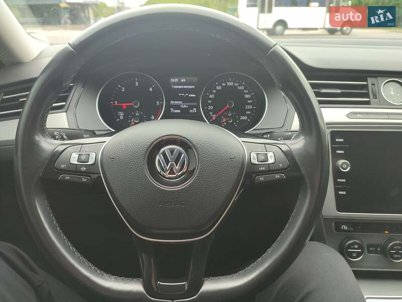 Универсал Volkswagen Passat 2019 в Бердичеве