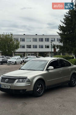 Седан Volkswagen Passat 2005 в Обухове