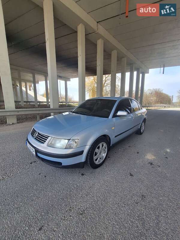 Седан Volkswagen Passat 1999 в Тернополе