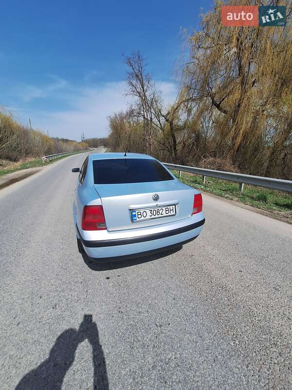 Седан Volkswagen Passat 1999 в Тернополе