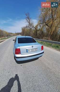 Седан Volkswagen Passat 1999 в 
