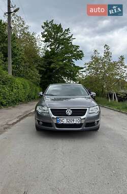 Седан Volkswagen Passat 2008 в Львове