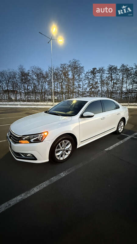 Седан Volkswagen Passat 2017 в 