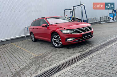 Універсал Volkswagen Passat 2021 в 