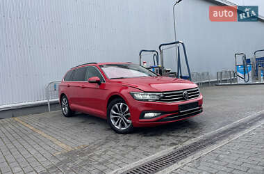 Універсал Volkswagen Passat 2021 в 