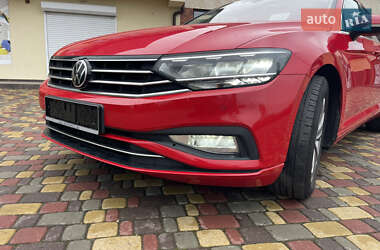 Універсал Volkswagen Passat 2021 в 