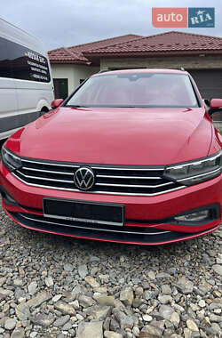 Універсал Volkswagen Passat 2021 в 