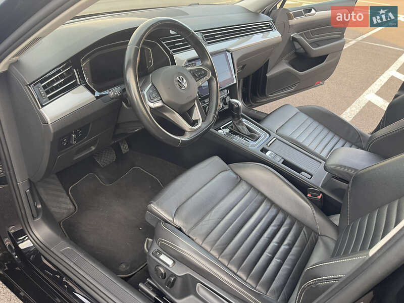 Універсал Volkswagen Passat 2019 в Рівному