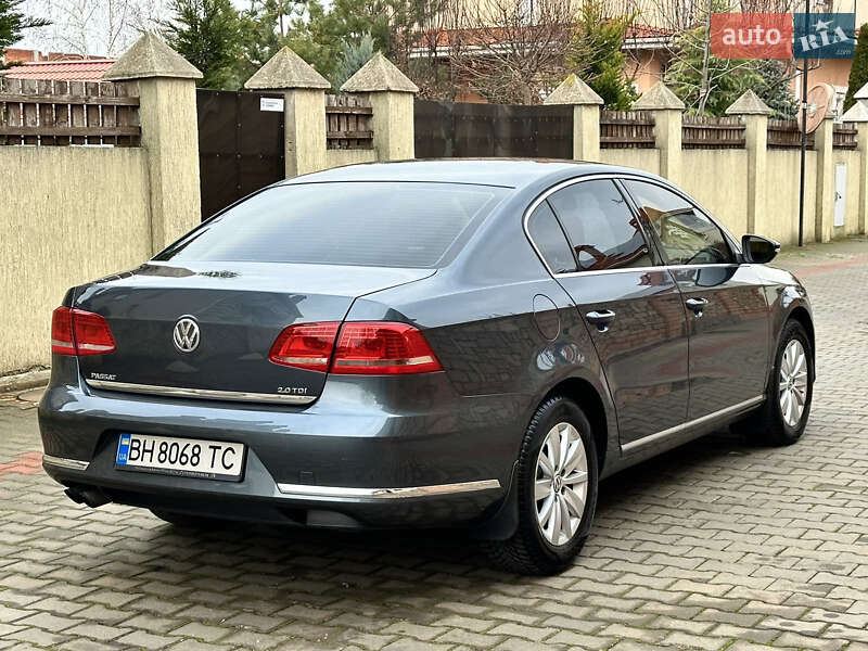 Седан Volkswagen Passat 2012 в Одесі