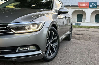Седан Volkswagen Passat 2014 в 