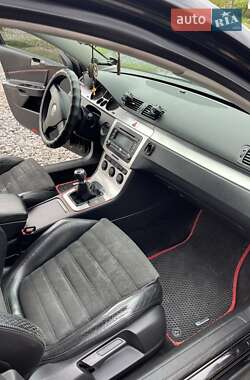 Седан Volkswagen Passat 2005 в Золочеве