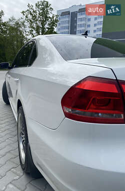 Седан Volkswagen Passat 2013 в 