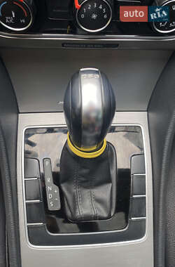 Седан Volkswagen Passat 2013 в 